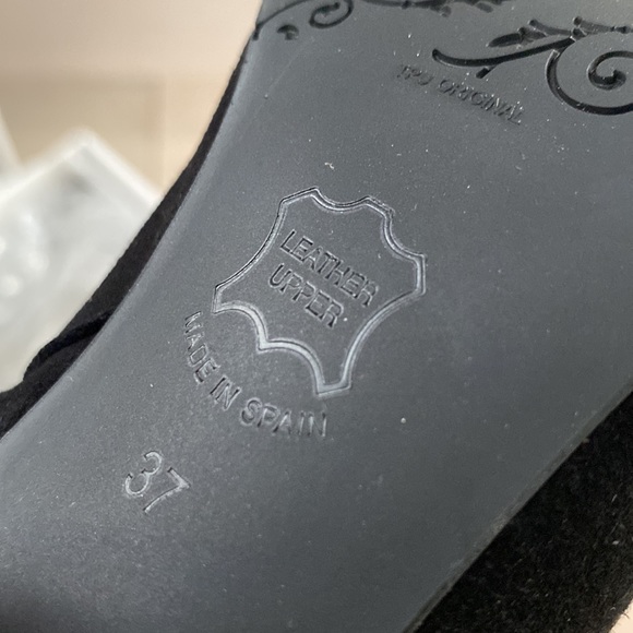 Brenda Zaro scalloped softest velour leather lined block heel Tania boots - Picture 13 of 16